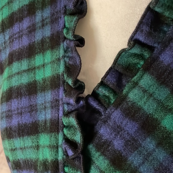 Talbots Hunter Green & Navy Plaid Shawl - Picture 2 of 3
